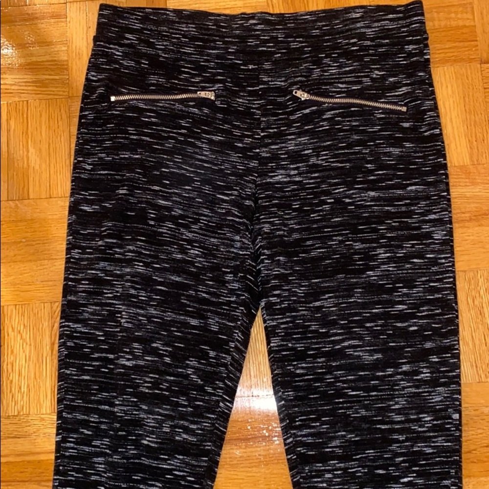 Black Gap leggings